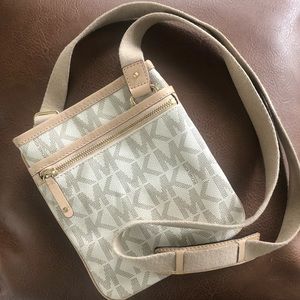 Michael Kors Crossbody Bag